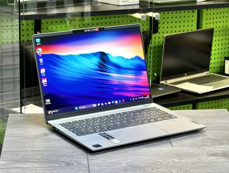 Lenovo Slim 5 14Q8X9